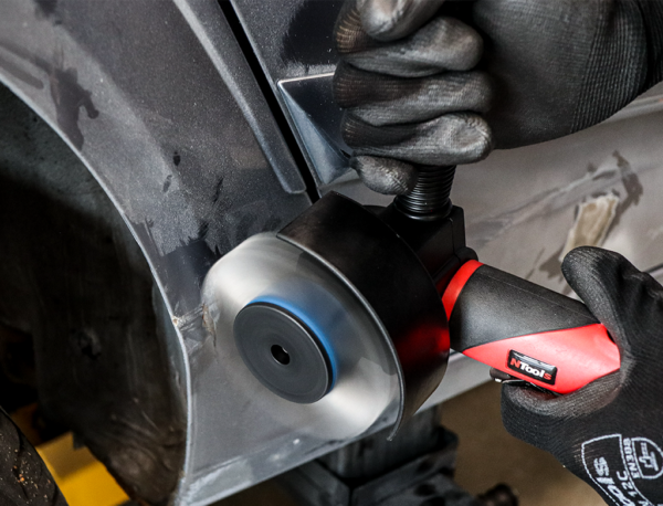 Pneumatische slijpmachine voor het verwijderen van roest en stickers